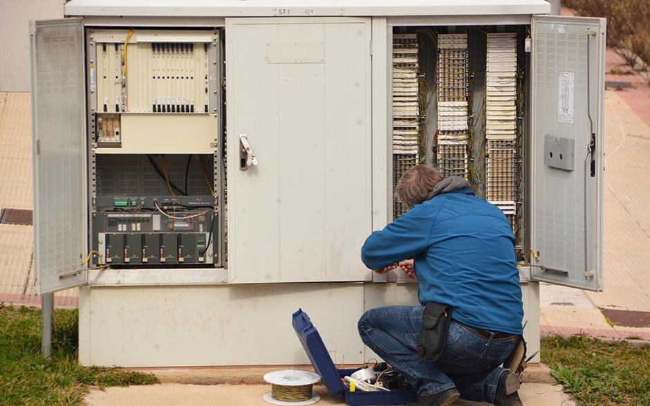 je recherche un électricien Pont-Sainte-Maxence